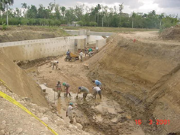 Presione en la Foto Para Ampliar