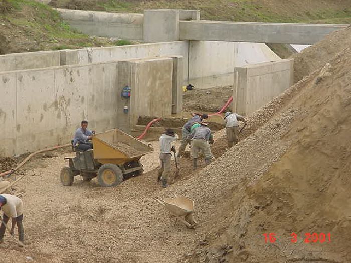 Presione en la Foto Para Ampliar