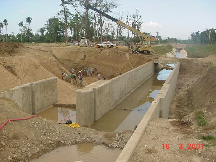 Presione en la Foto Para Ampliar